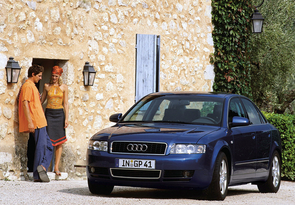 Photos of Audi A4 3.0 Sedan B6,8E (2000–2004)
