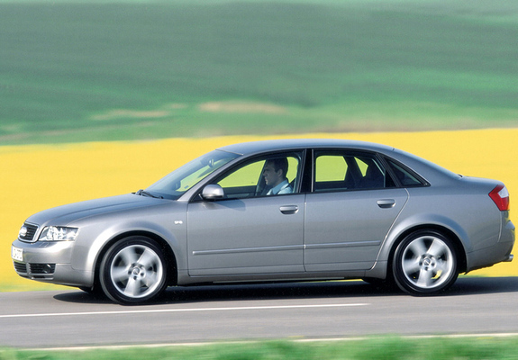 Photos of Audi A4 1.8T Sedan B6,8E (2000–2004)