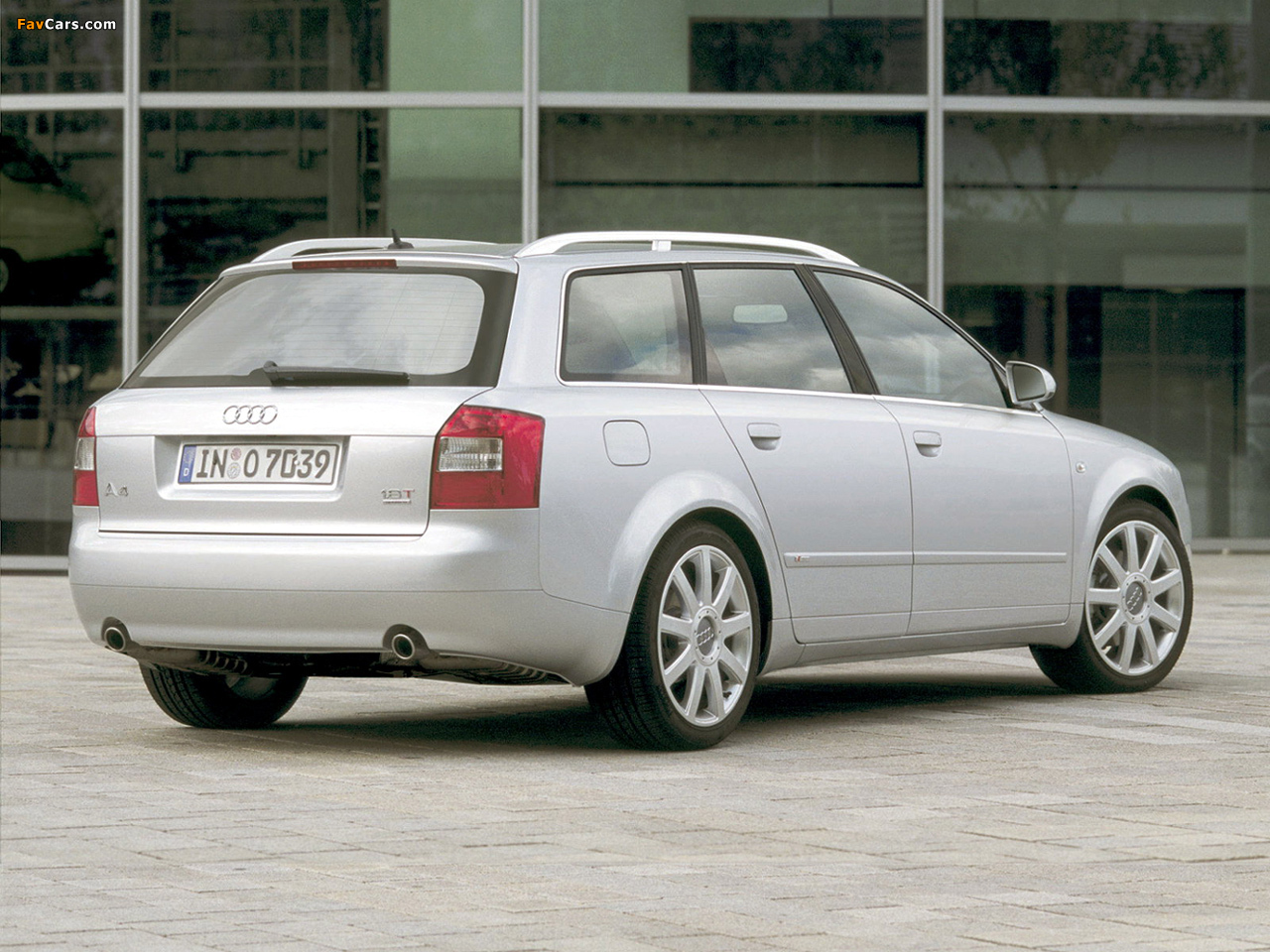 Photos of Audi A4 1.8T S-Line Avant B6,8E (2001–2004) (1280 x 960)