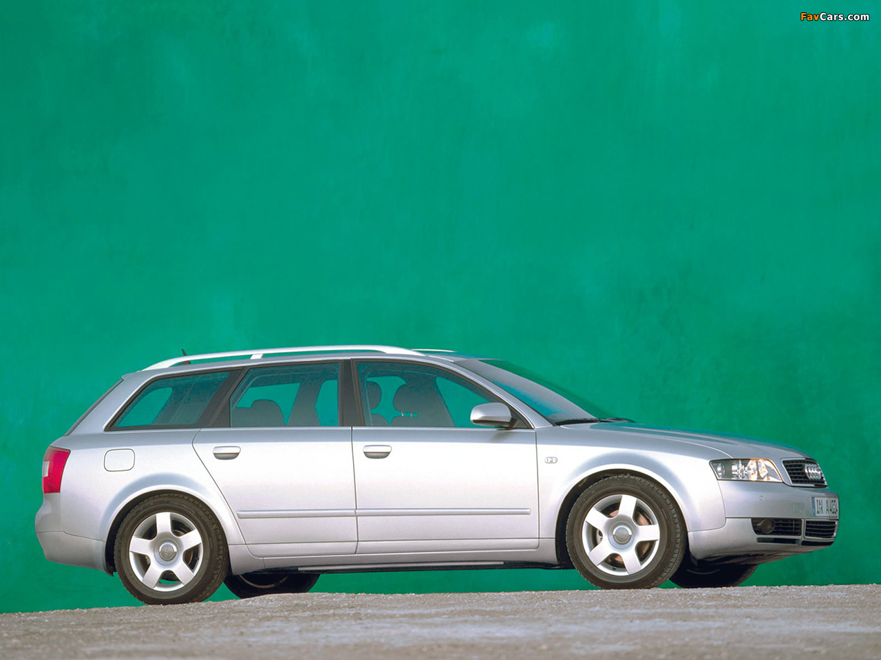 Photos of Audi A4 1.9 TDI Avant B6,8E (2001–2004) (1280 x 960)