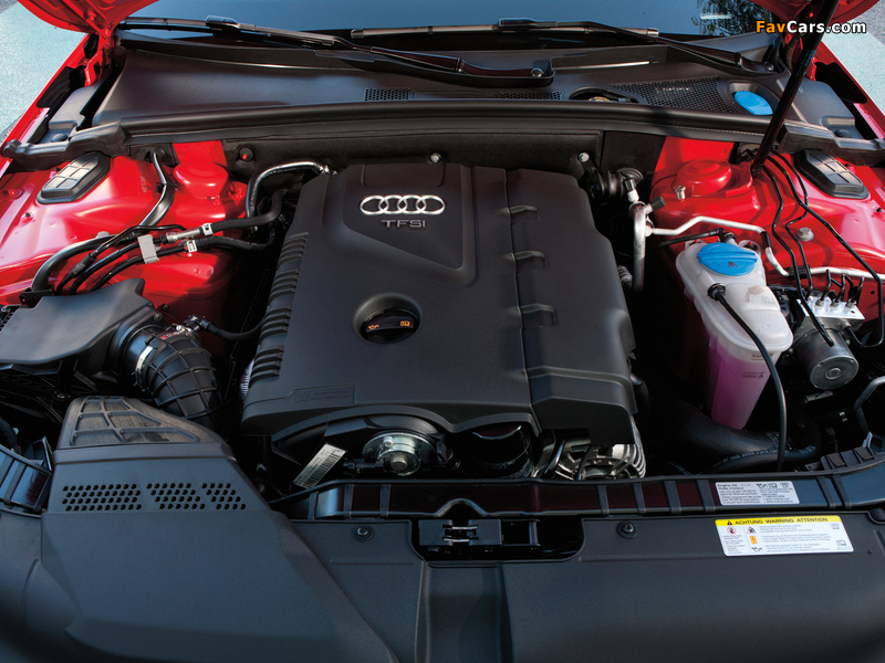 Photos of Audi A4 2.0T quattro Titanium Package Sedan US-spec (B8,8K) 2011 (800 x 600)