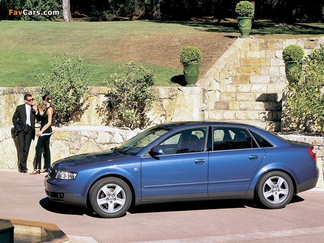 Pictures of Audi A4 3.0 Sedan B6,8E (2000–2004) (640 x 480)