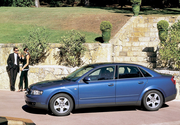 Pictures of Audi A4 3.0 Sedan B6,8E (2000–2004)