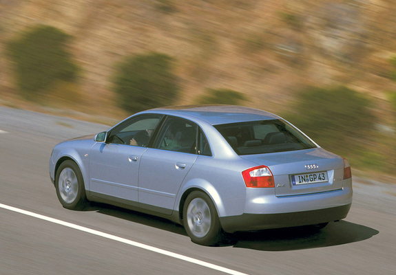 Pictures of Audi A4 2.5 TDI quattro Sedan B6,8E (2000–2004)