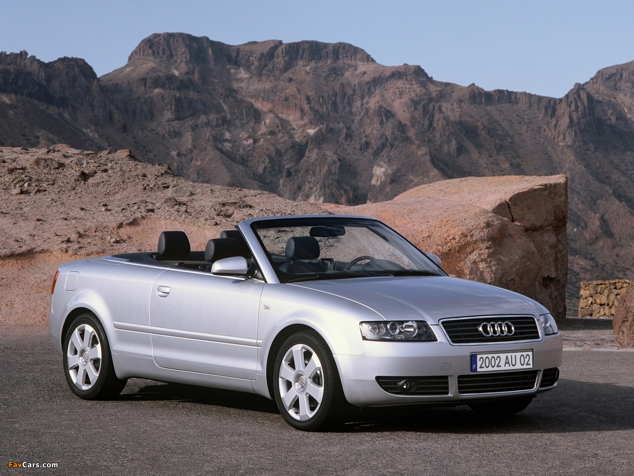 Pictures of Audi A4 2.4 Cabrio B6,8H (2001–2005) (1280 x 960)