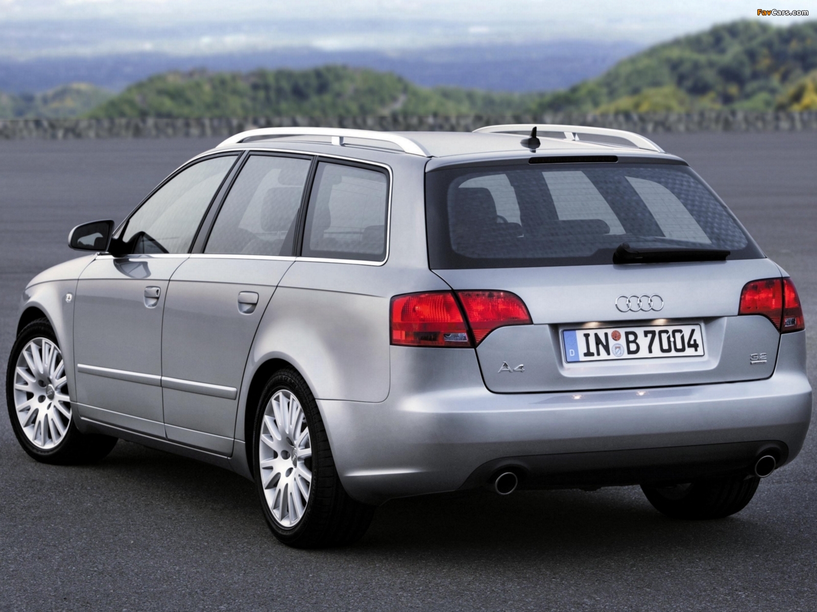 Pictures of Audi A4 3.2 TDI quattro Avant B7,8E (2004–2008) (1600 x 1200)