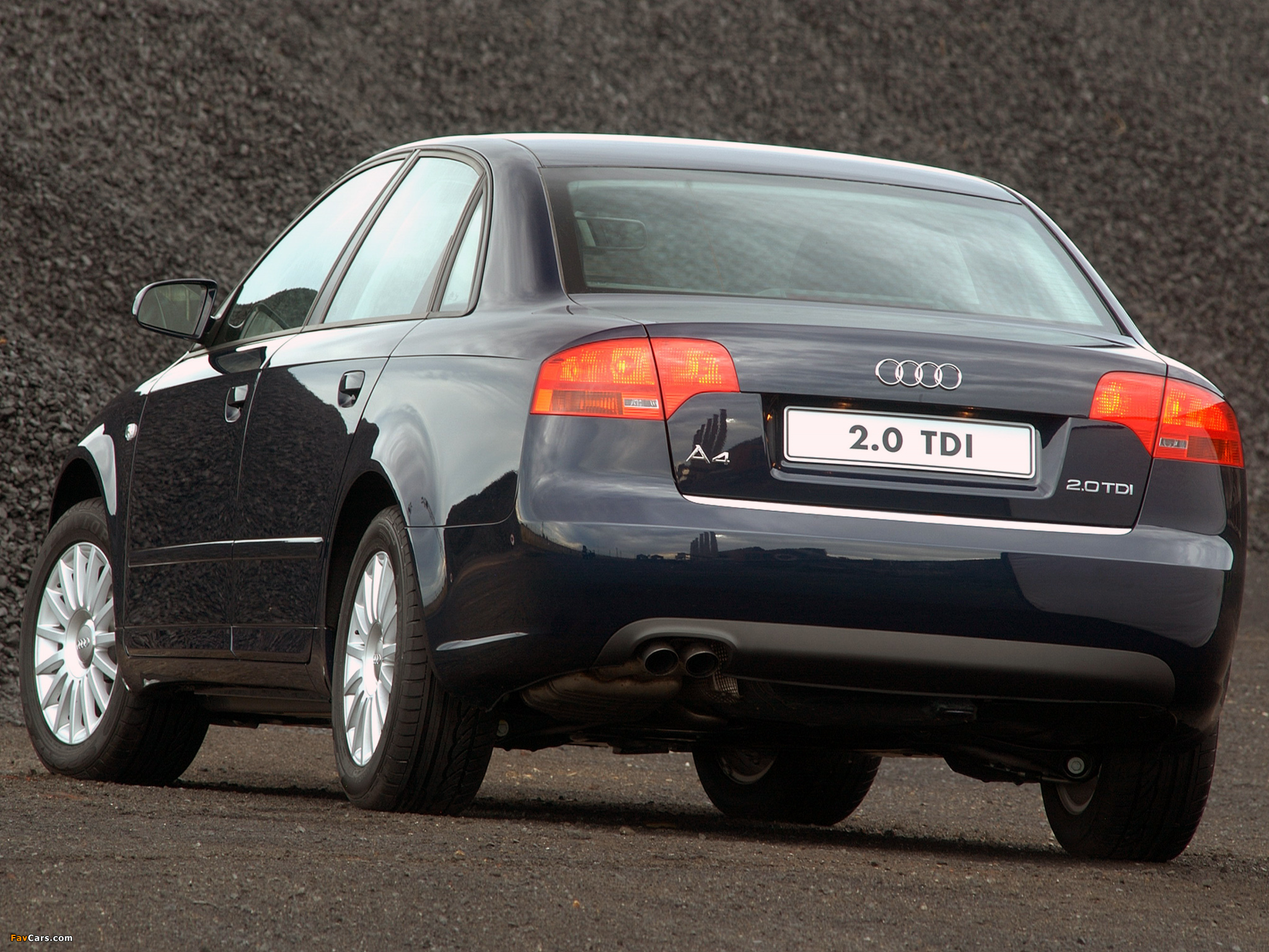 Pictures of Audi A4 2.0 TDI Sedan ZA-spec B7,8E (2004–2007) (2048 x 1536)
