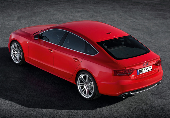 Pictures of Audi A5 Sportback 2.0T S-Line 2009–11