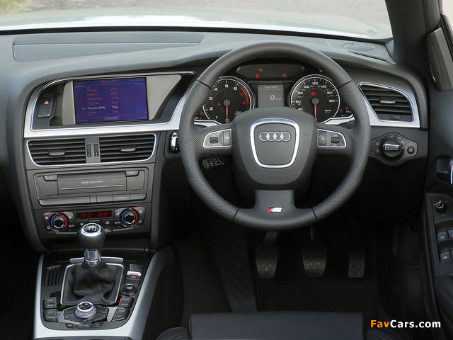 Pictures of Audi A5 2.0T S-Line Cabriolet UK-spec 2009–11 (640 x 480)
