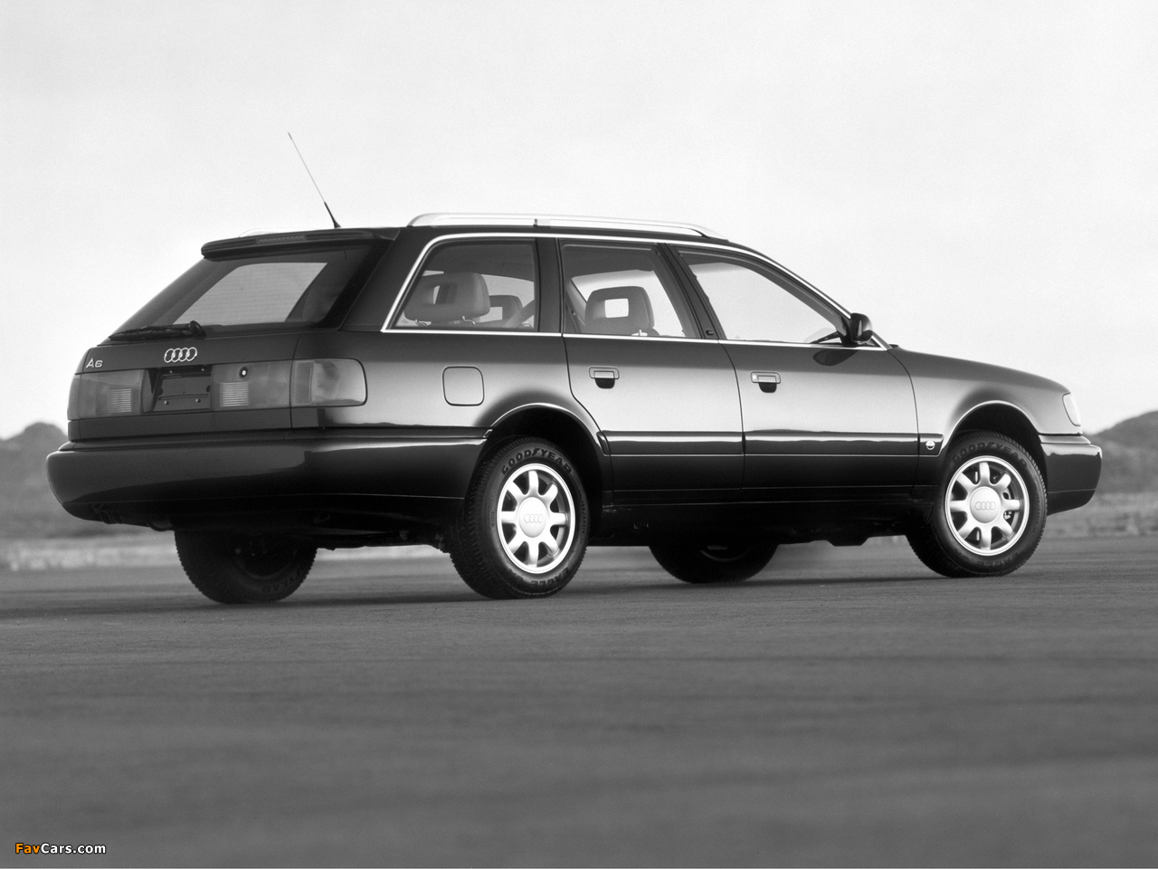 Audi A6 Avant US-spec (4A,C4) 1994–97 photos (1280 x 960)