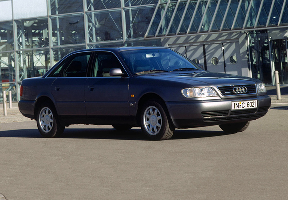 Audi A6 quattro (4A,C4) 1994–97 pictures