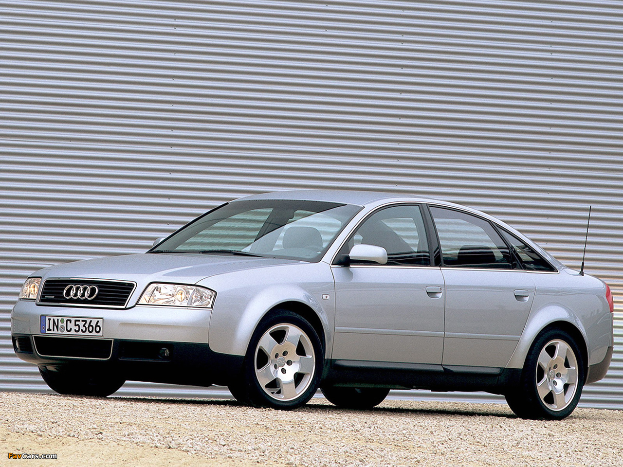 Audi A6 4.2 quattro Sedan (4B,C5) 1999–2001 pictures (1280 x 960)