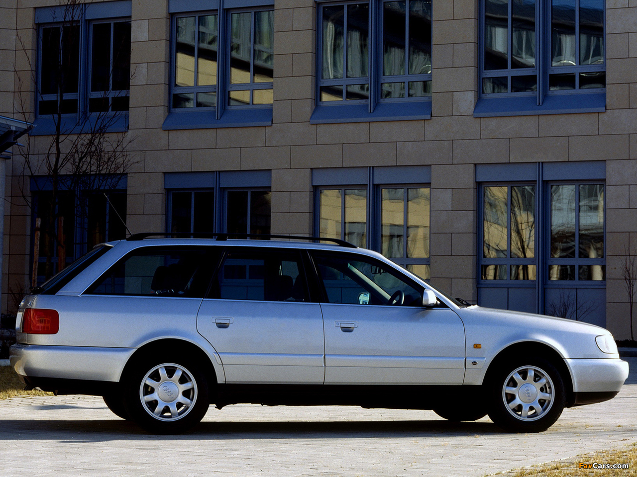 Images of Audi A6 Avant (4A,C4) 1994–97 (1280 x 960)