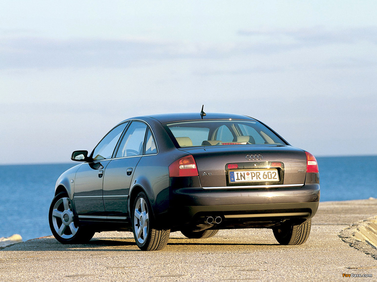 Images of Audi A6 3.0 Sedan (4B,C5) 2001–04 (1280 x 960)