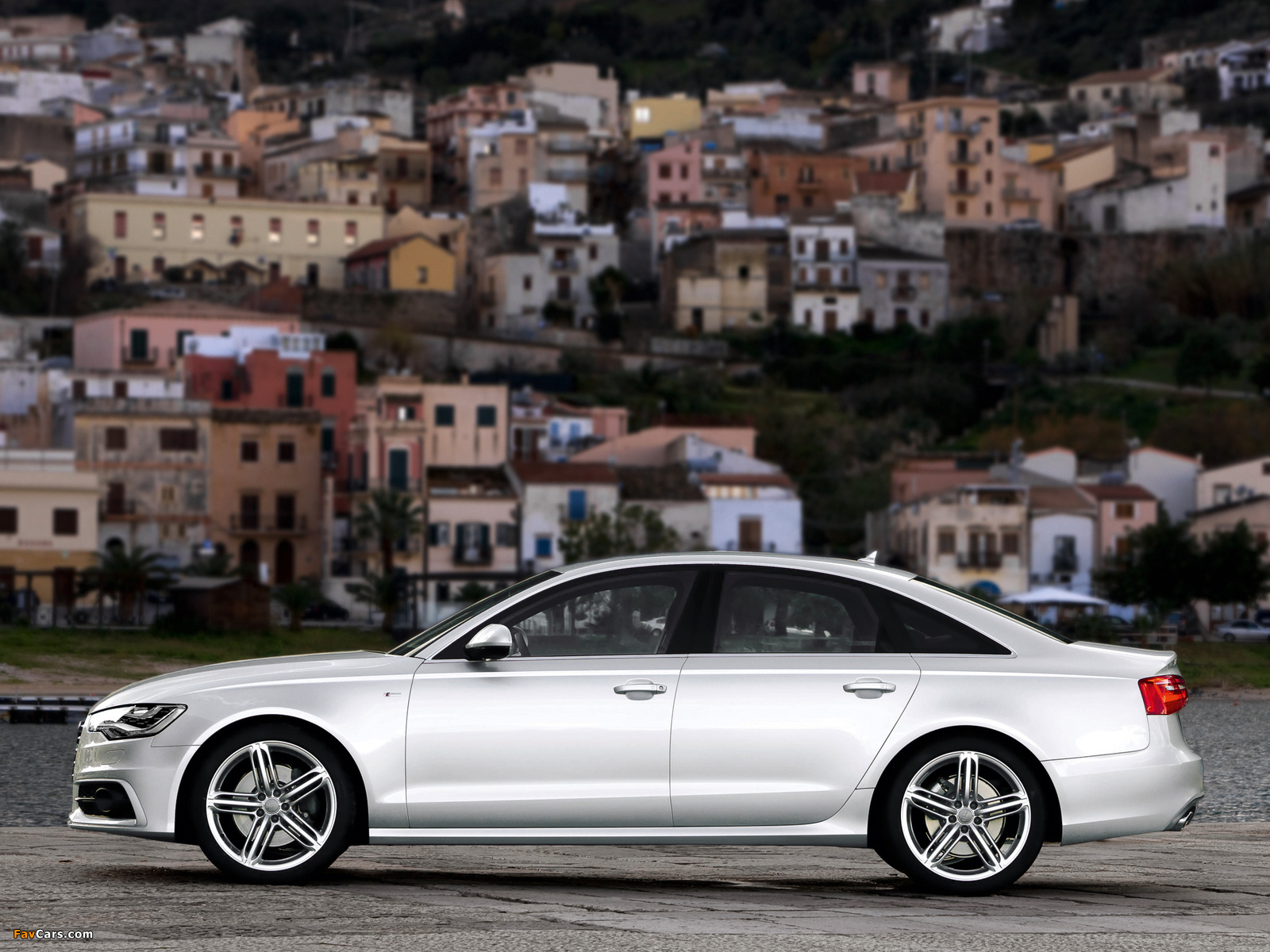 Images of Audi A6 3.0 TDI S-Line Sedan (4G,C7) 2011 (1600 x 1200)