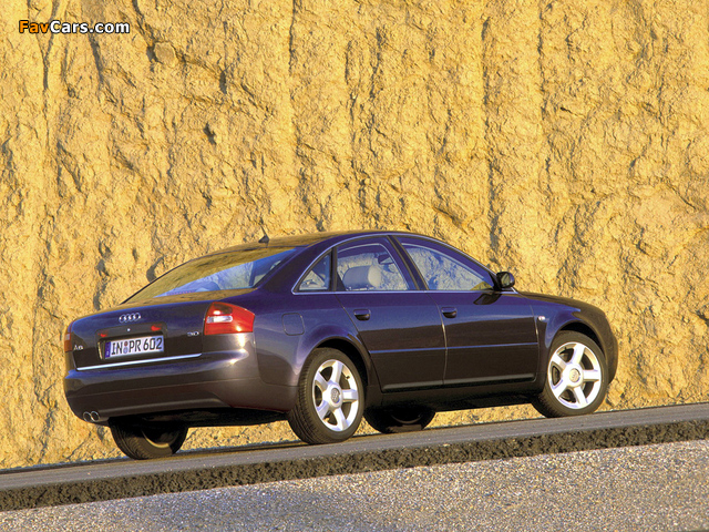 Photos of Audi A6 3.0 Sedan (4B,C5) 2001–04 (640 x 480)