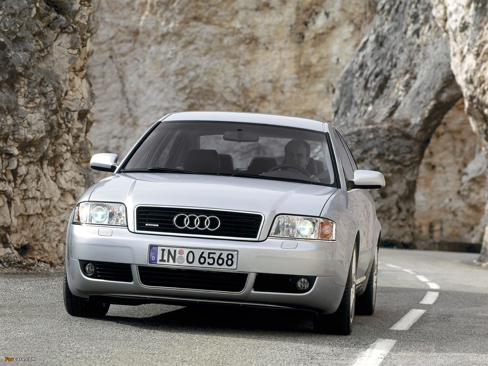 Photos of Audi A6 3.0 quattro Sedan (4B,C5) 2001–04 (1600 x 1200)