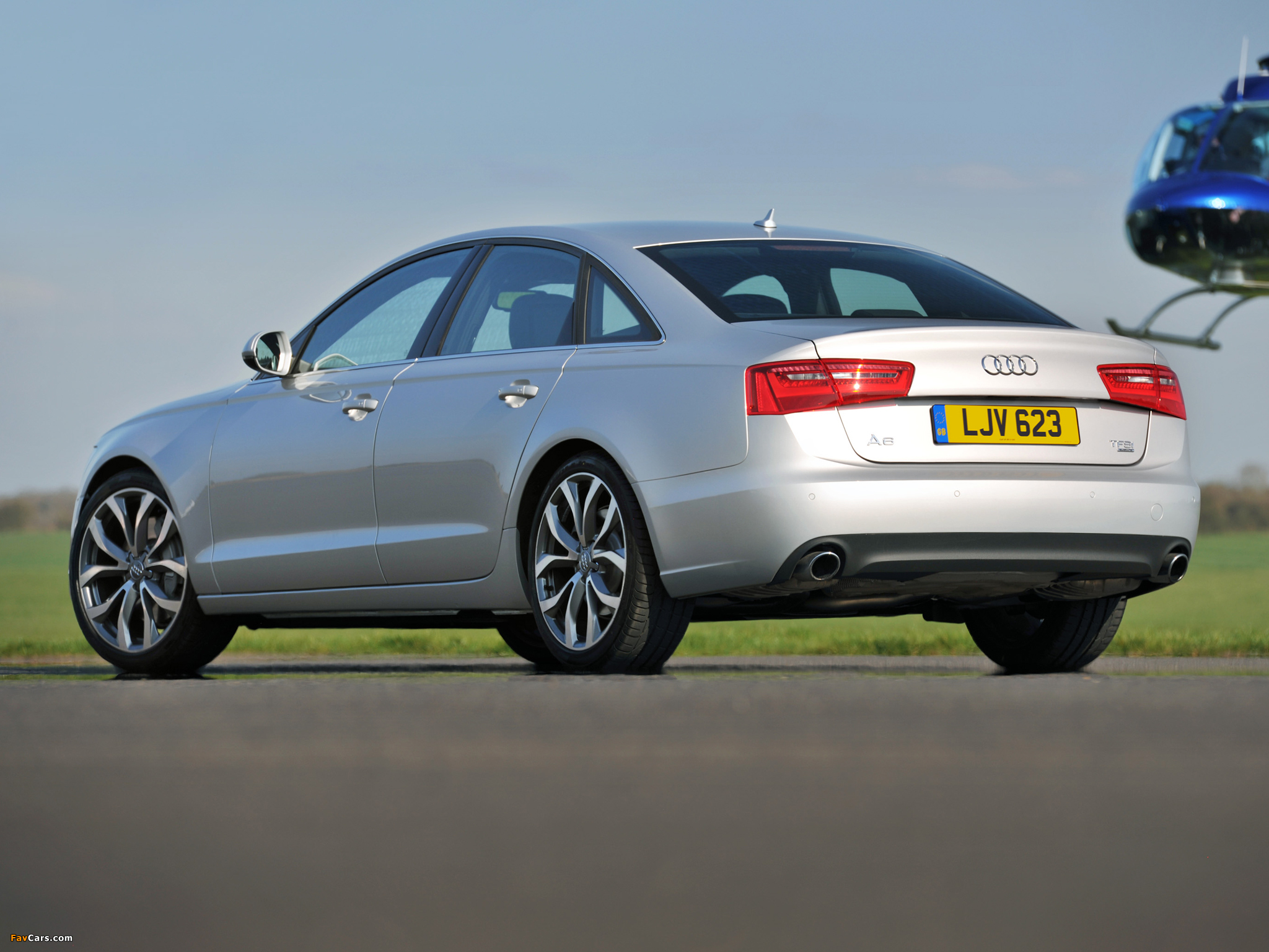 Photos of Audi A6 3.0T Sedan UK-spec (4G,C7) 2011 (2048 x 1536)