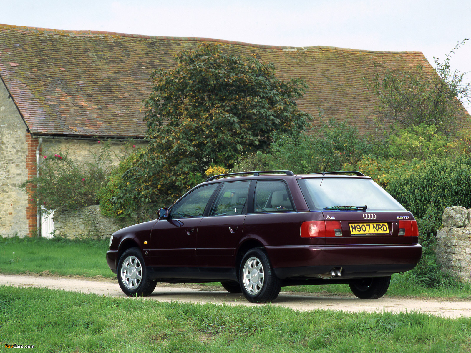 Pictures of Audi A6 Avant UK-spec (4A,C4) 1994–97 (1600 x 1200)