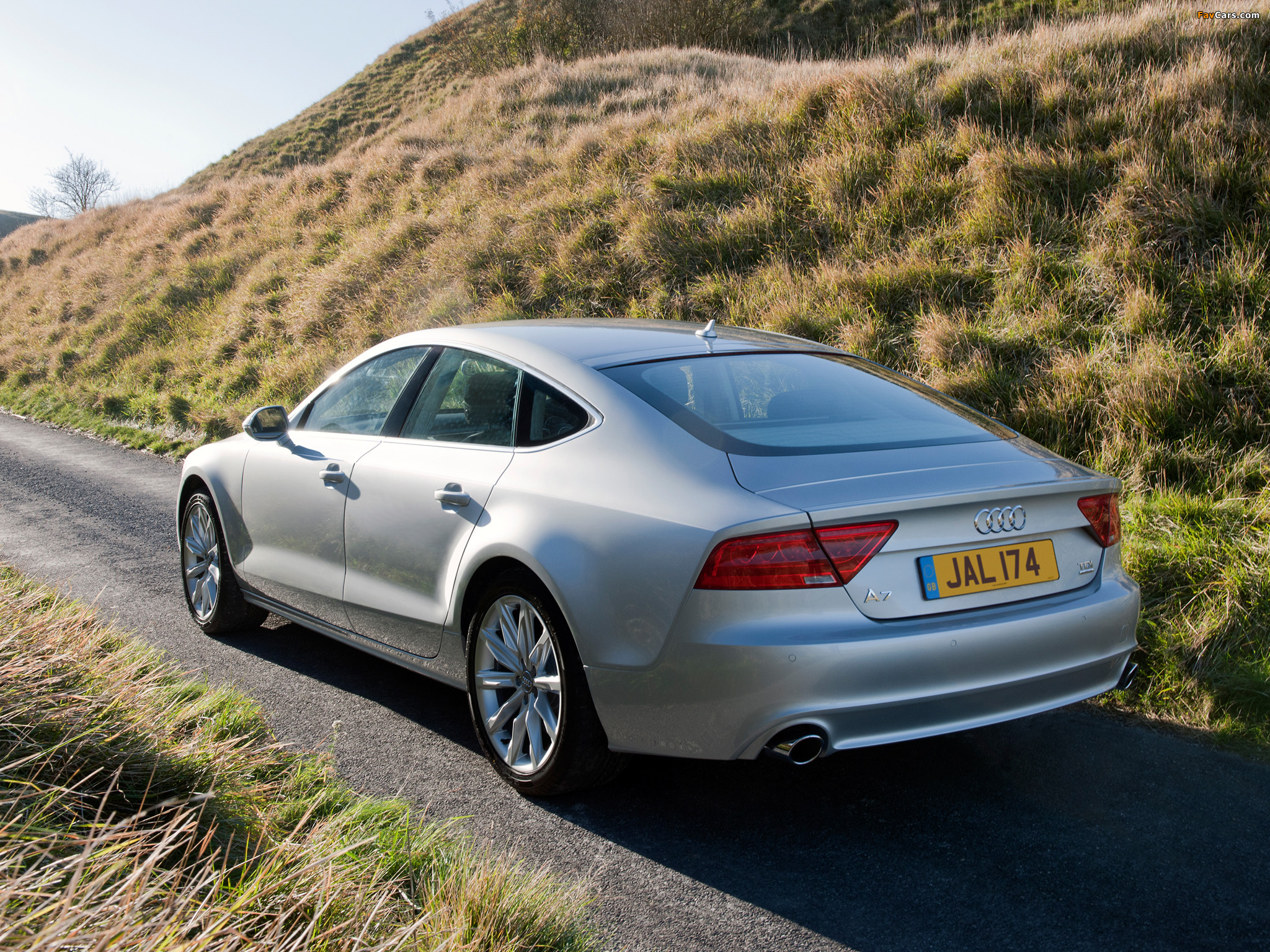 Images of Audi A7 Sportback 3.0 TDI quattro UK-spec 2010 (2048 x 1536)