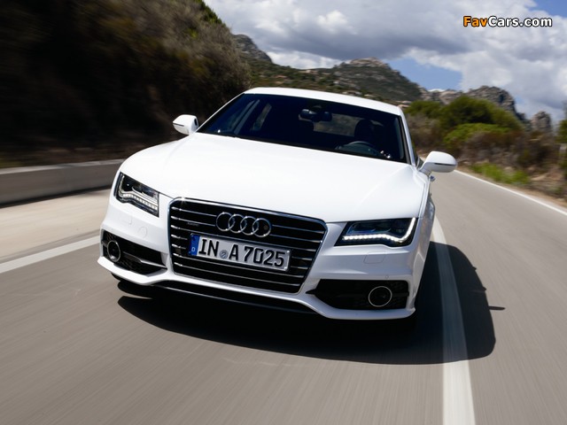 Photos of Audi A7 Sportback 3.0 TDI quattro S-Line 2010 (640 x 480)