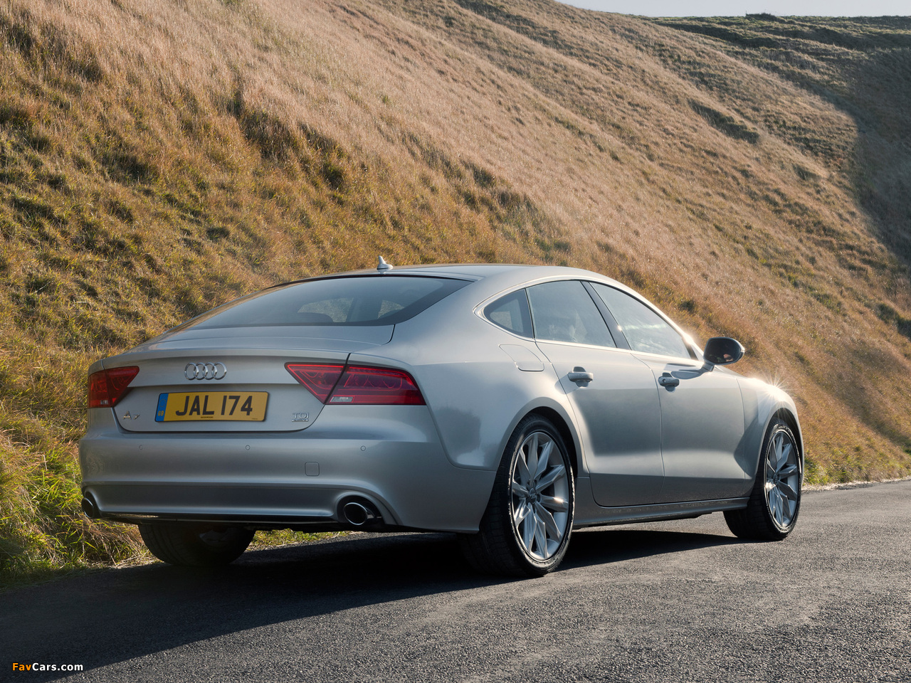 Photos of Audi A7 Sportback 3.0 TDI quattro UK-spec 2010 (1280 x 960)