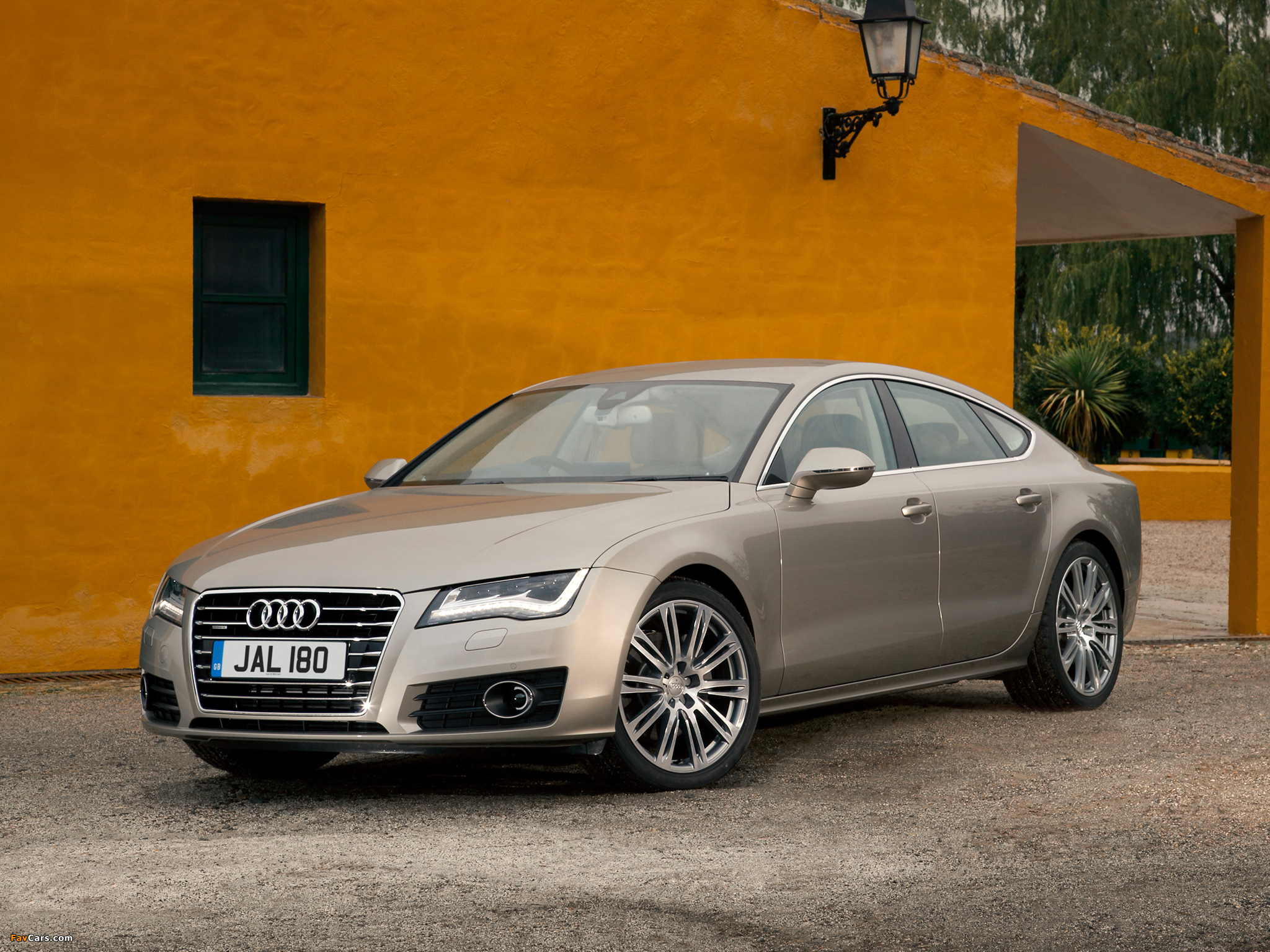 Pictures of Audi A7 Sportback 3.0 TDI quattro UK-spec 2010 (2048 x 1536)