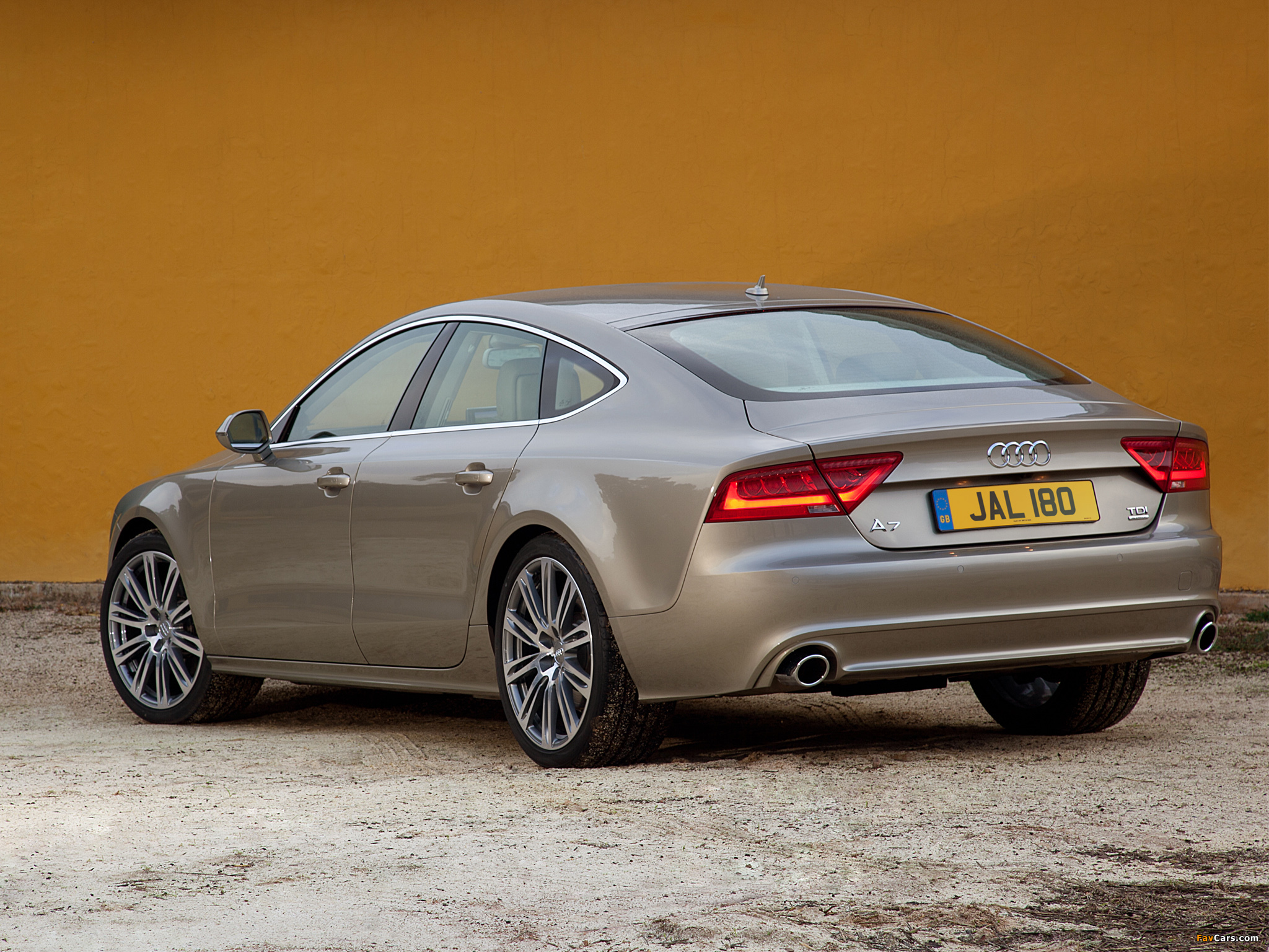 Pictures of Audi A7 Sportback 3.0 TDI quattro UK-spec 2010 (2048 x 1536)