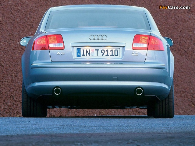 Audi A8 4.2 quattro (D3) 2003–05 pictures (640 x 480)