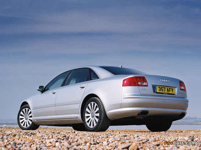 Audi A8L 6.0 quattro UK-spec (D3) 2005–08 photos (640 x 480)