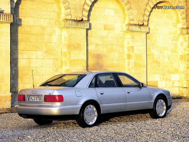 Images of Audi A8L 6.0 quattro (D2) 2001–02 (640 x 480)