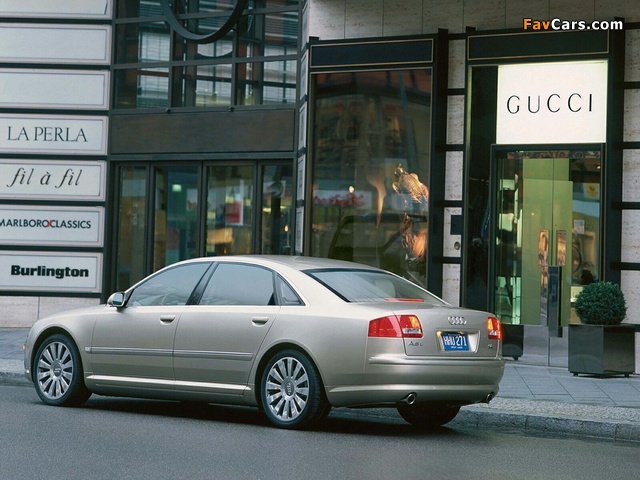 Images of Audi A8L 4.2 quattro US-spec (D3) 2004–05 (640 x 480)