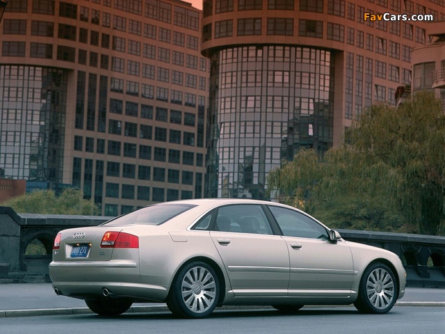 Images of Audi A8L 4.2 quattro US-spec (D3) 2004–05 (640 x 480)