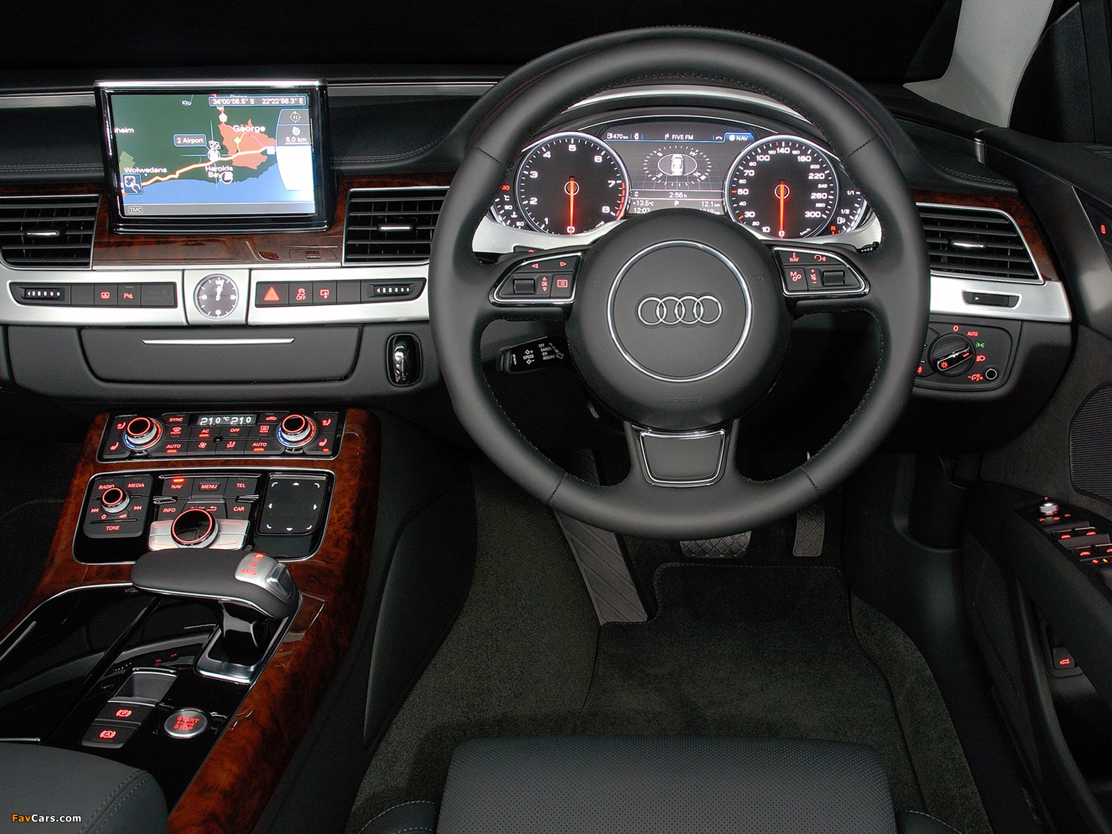 Images of Audi A8 4.2 TDI quattro ZA-spec (D4) 2010 (1600 x 1200)