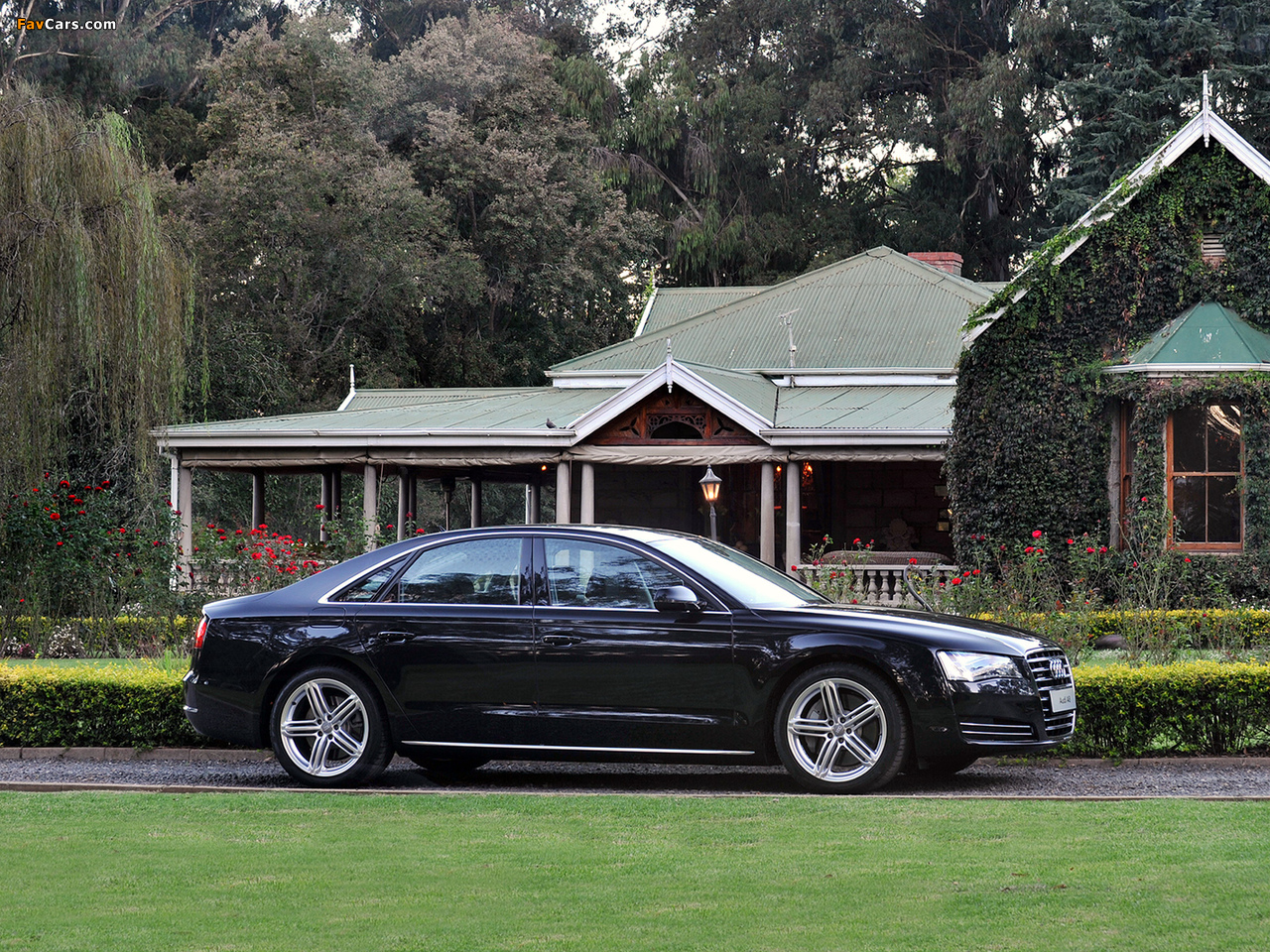 Images of Audi A8 4.2 TDI quattro ZA-spec (D4) 2010 (1280 x 960)