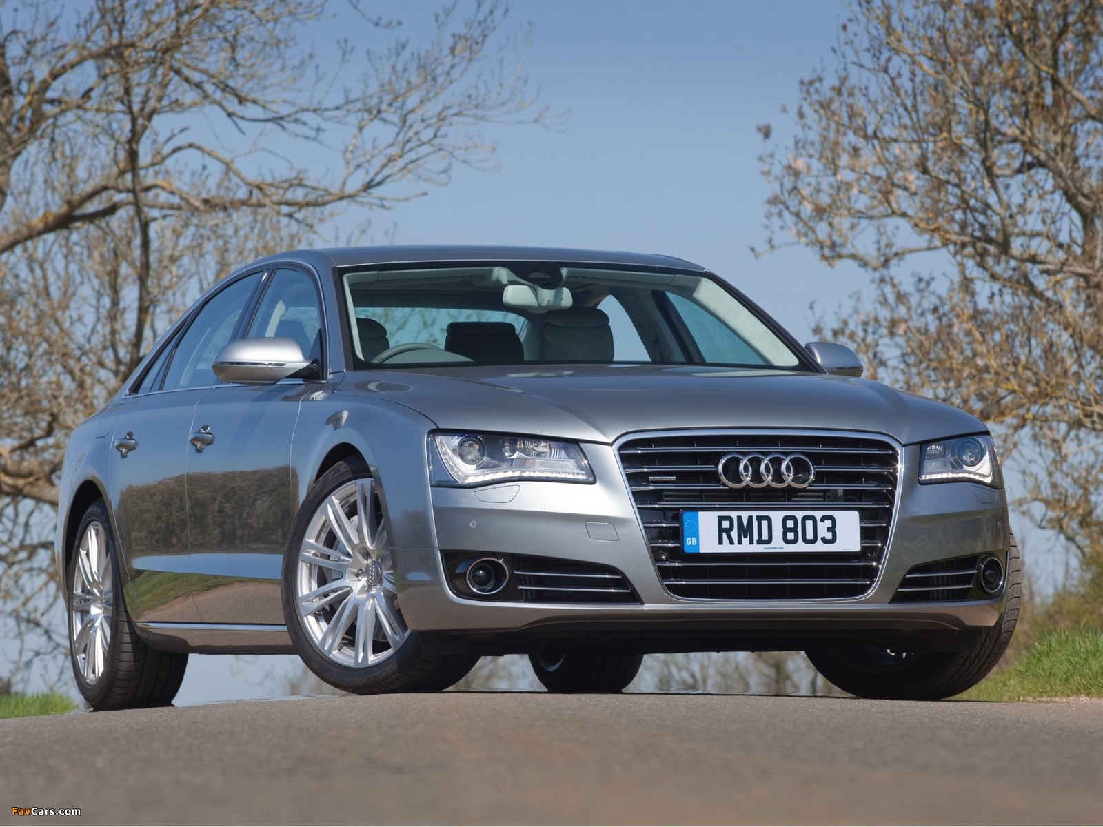 Images of Audi A8 4.2 TDI quattro UK-spec (D4) 2010 (1600 x 1200)