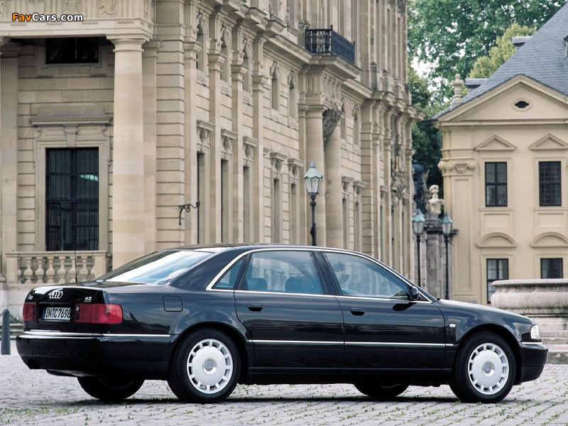 Photos of Audi A8L 4.2 quattro (D2) 1999–2002 (800 x 600)