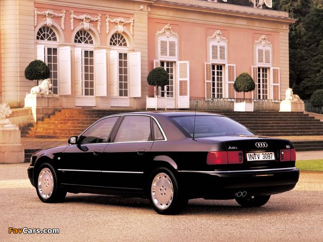 Photos of Audi A8L 6.0 quattro (D2) 2001–02 (640 x 480)