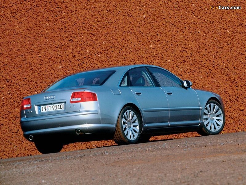 Photos of Audi A8 4.2 quattro (D3) 2003–05 (800 x 600)