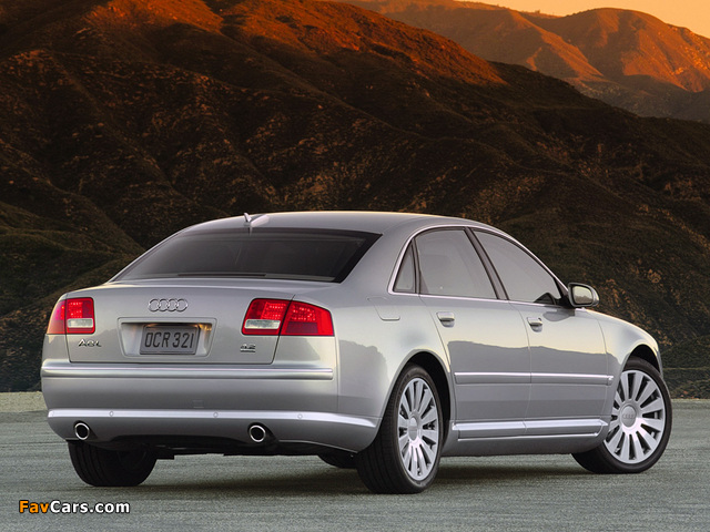 Photos of Audi A8L 4.2 quattro US-spec (D3) 2004–05 (640 x 480)