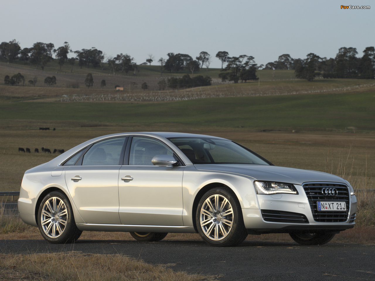 Photos of Audi A8 4.2 FSI quattro AU-spec (D4) 2010 (1280 x 960)