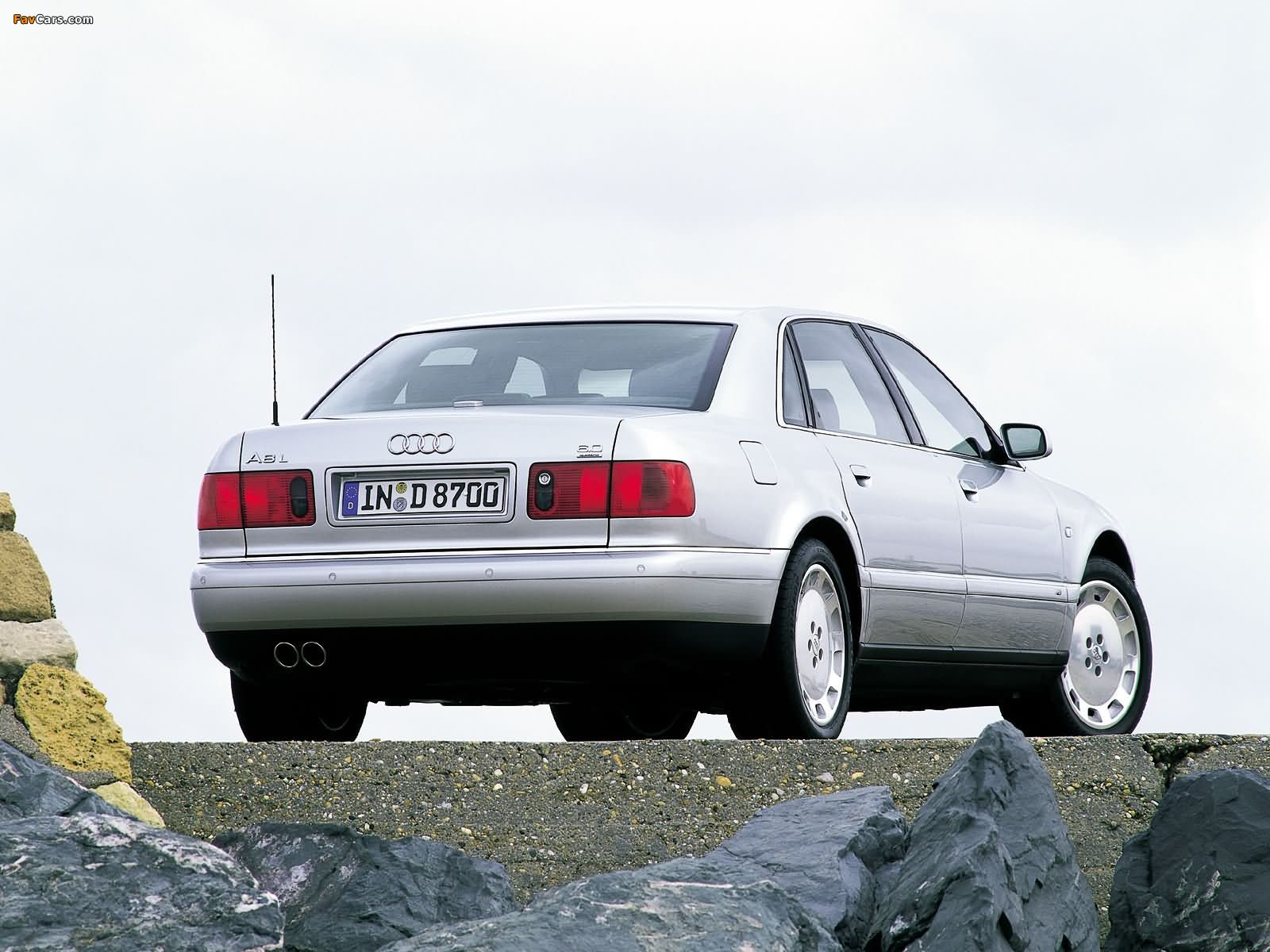 Pictures of Audi A8L 6.0 quattro (D2) 2001–02 (1600 x 1200)