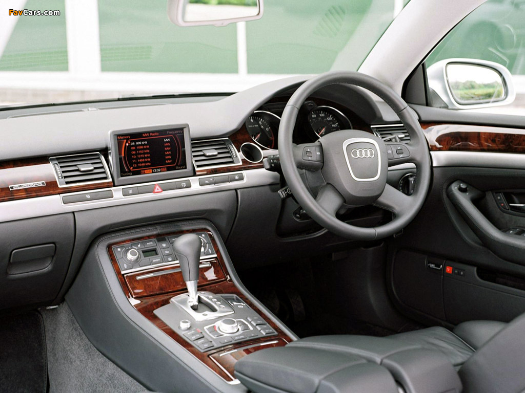 Pictures of Audi A8 6.0 quattro UK-spec (D3) 2005–08 (1024 x 768)