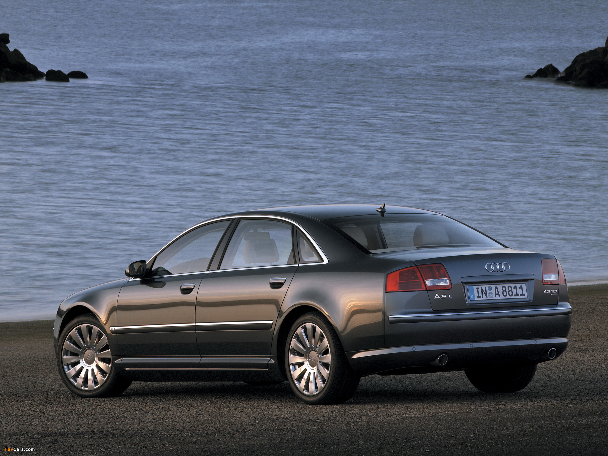 Pictures of Audi A8L 4.2 TDI quattro (D3) 2008–10 (2048 x 1536)