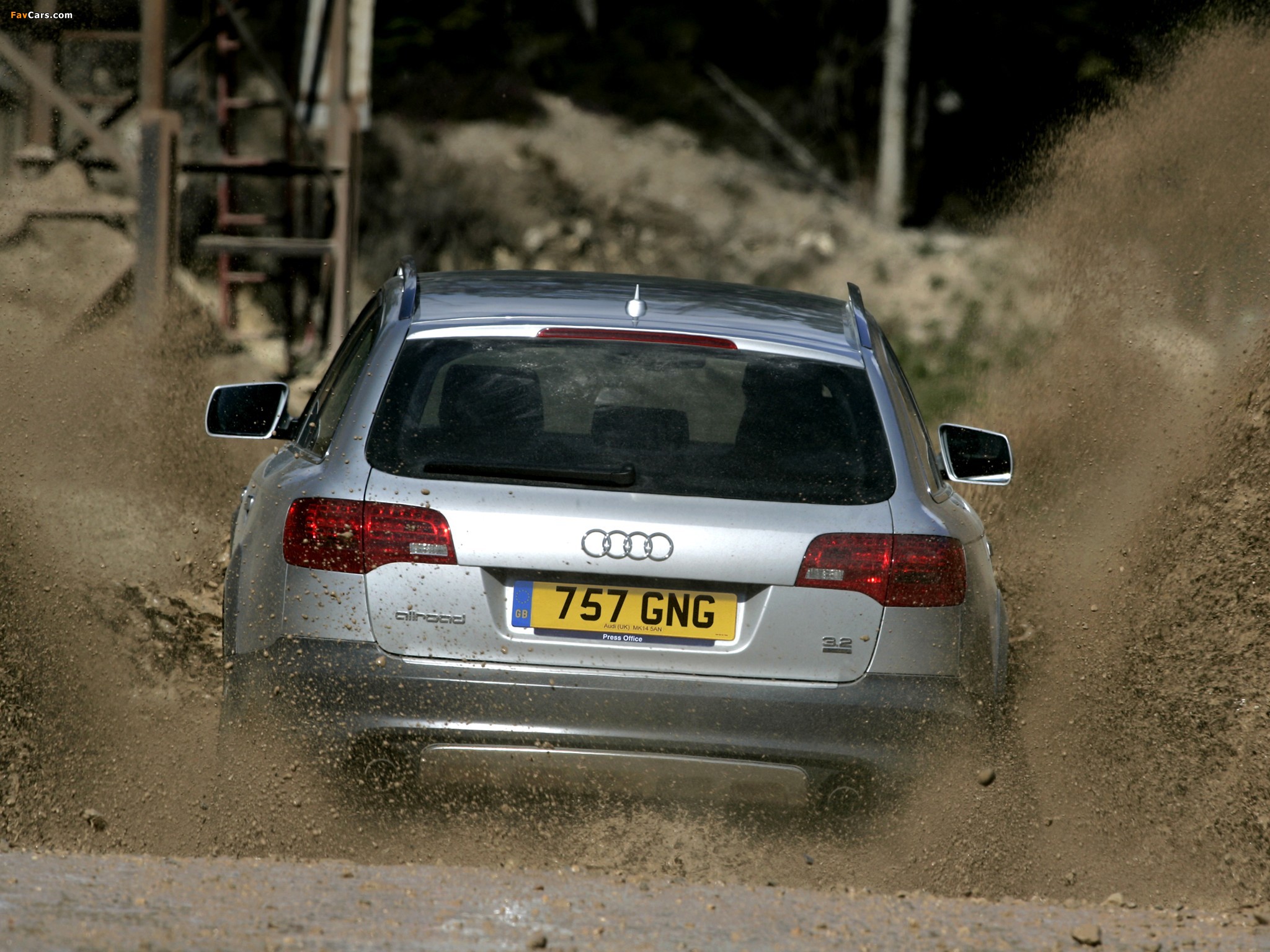 Photos of Audi A6 Allroad 3.2 quattro UK-spec (4F,C6) 2006–08 (2048 x 1536)