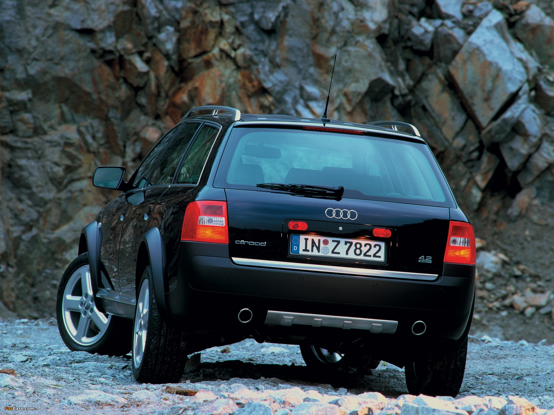 Pictures of Audi Allroad 4.2 quattro (4B,C5) 2000–06 (1920 x 1440)