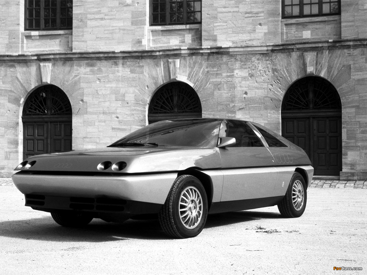 Pininfarina Audi Quartz Concept 1981 photos (1280 x 960)