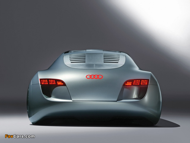Pictures of Audi RSQ Concept 2004 (640 x 480)