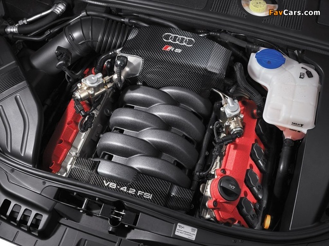 Images of Audi RS4 4.2 V8 FSI (640 x 480)
