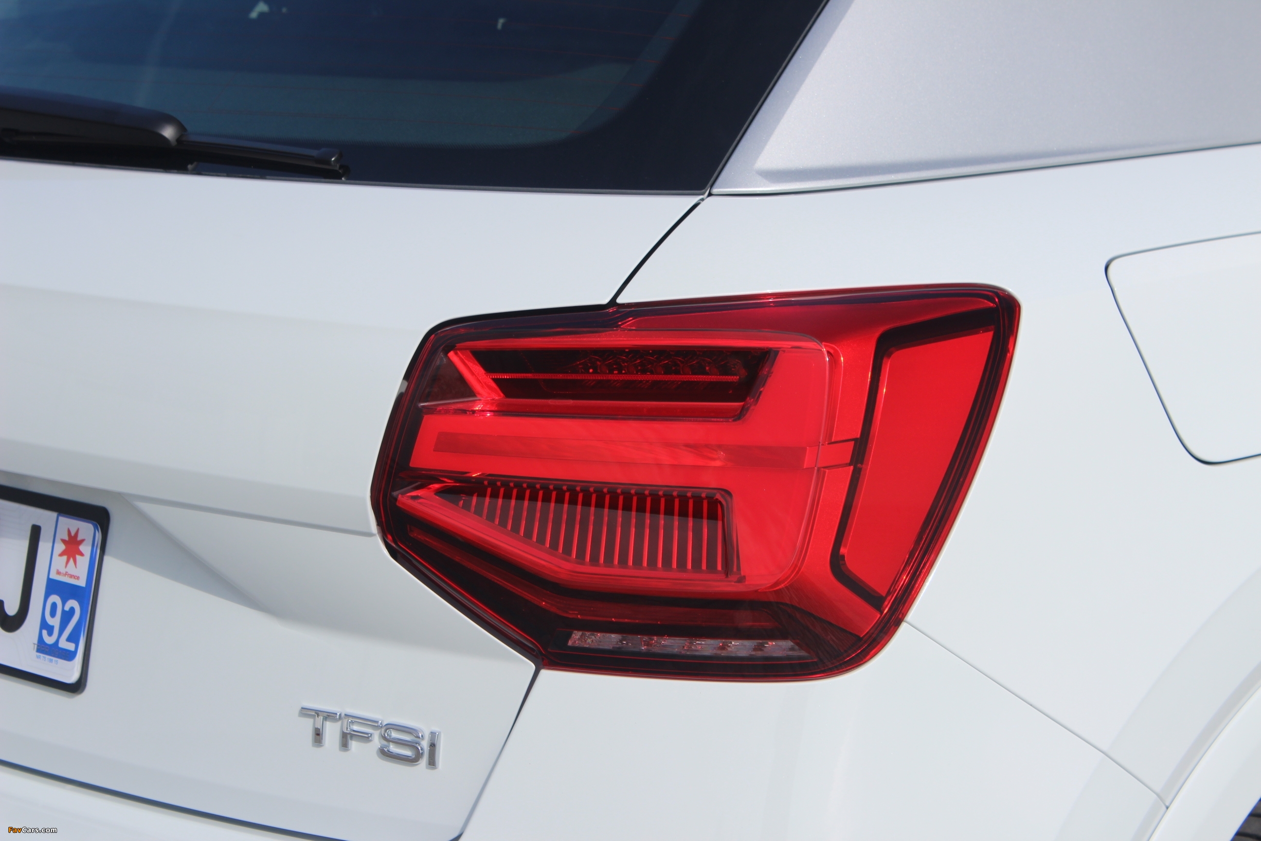 Audi Q2 TFSI sport 2016 images (2592 x 1728)